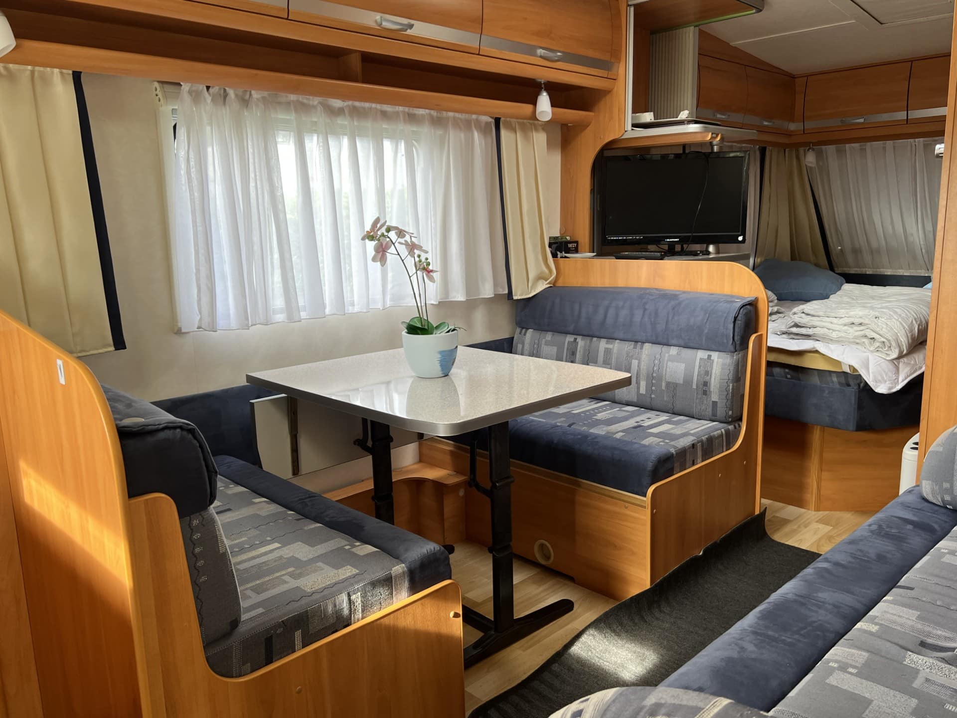 Campingvogn C1 indefra