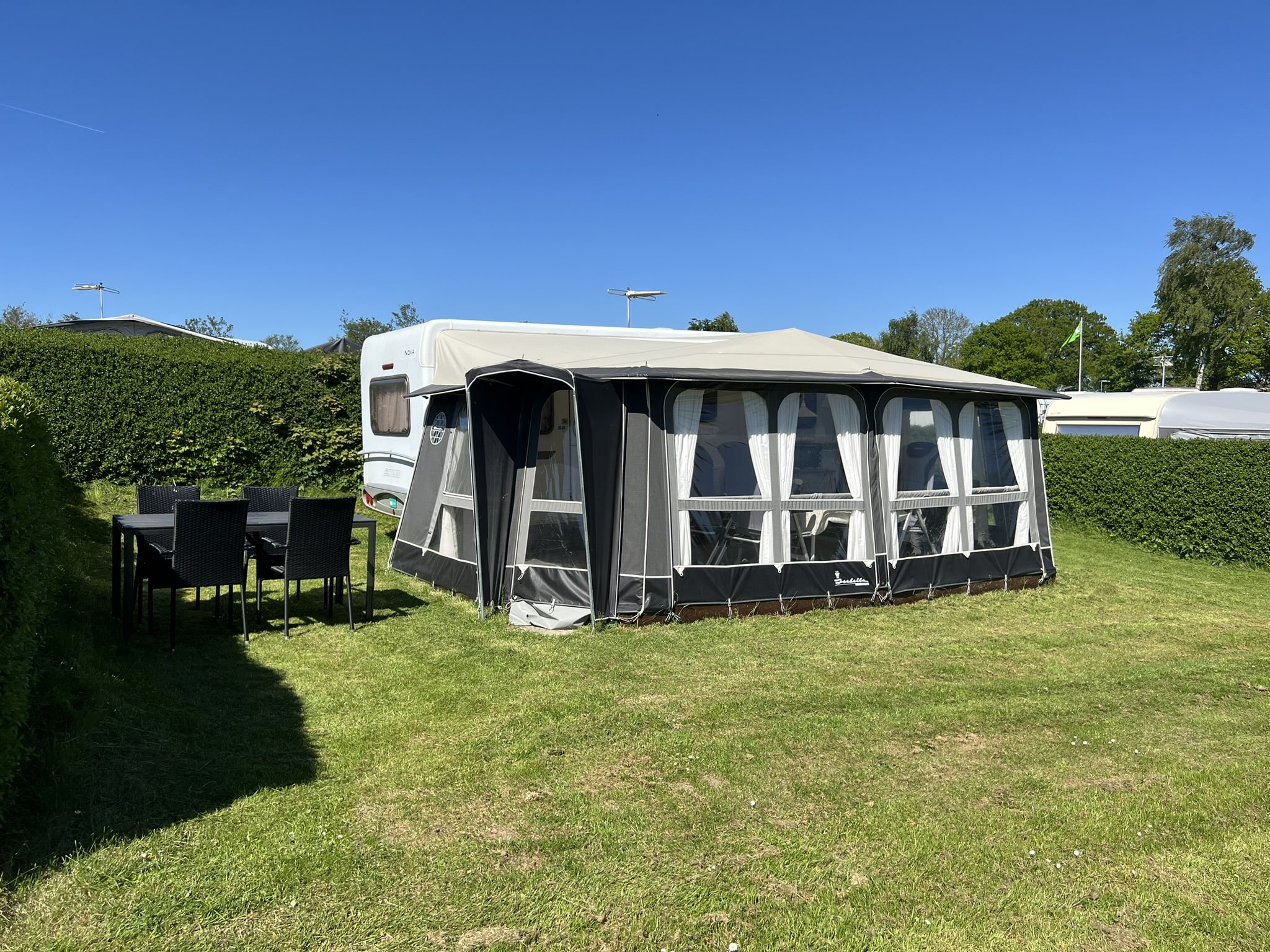 Campingvogn med fortelt