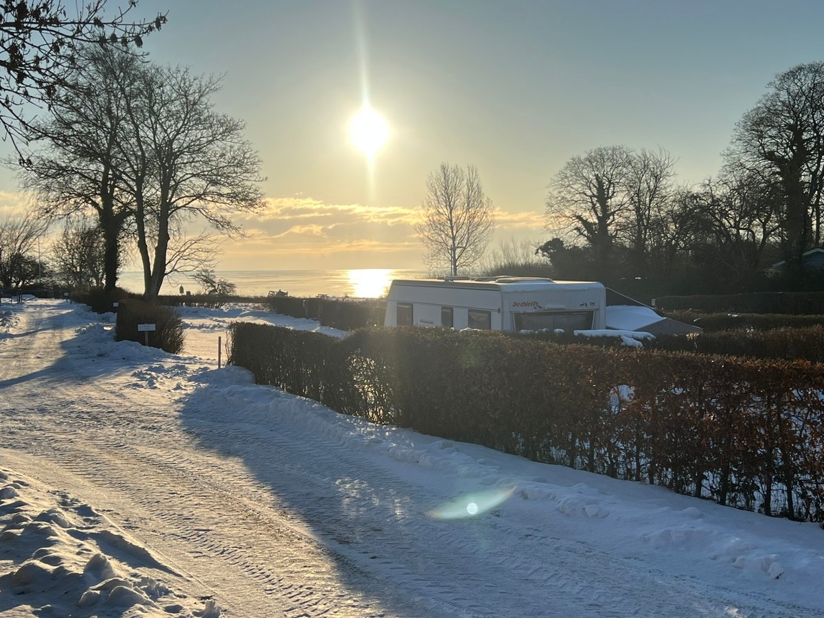 Moderne badefaciliteter på campingpladsen